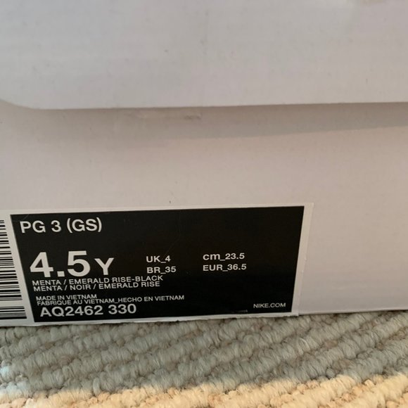 Nike Paul George, Emerald Rise-Black, size 4.5Y - Picture 2 of 3